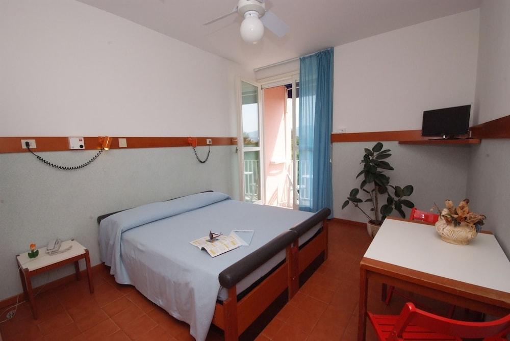 Residence Elite Marina di Campo Buitenkant foto