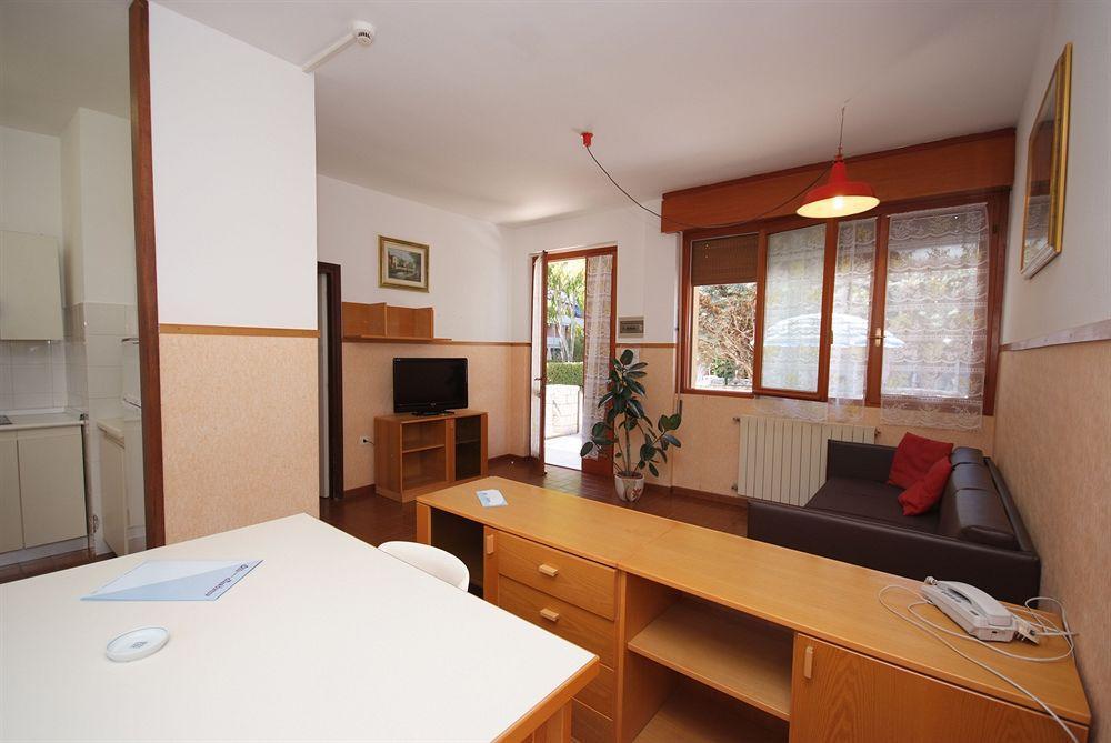 Residence Elite Marina di Campo Buitenkant foto